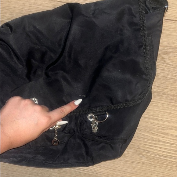 Black Crossbody Bag with Zipper Details - Picture 5 of 6